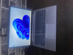 Laptop HP ZBook Firefly G8 16GB Intel Core i7 SSD 512GB