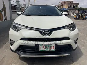 Toyota RAV4 2019 White