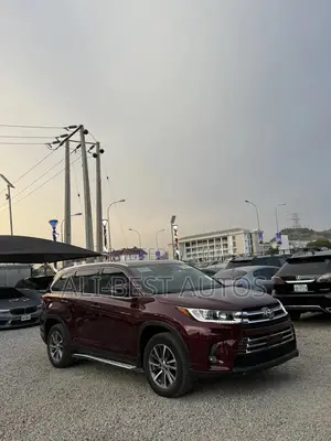 Toyota Highlander 2018 Maroon