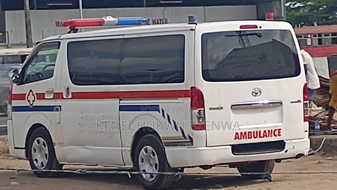 Toyota HiAce 2012 White