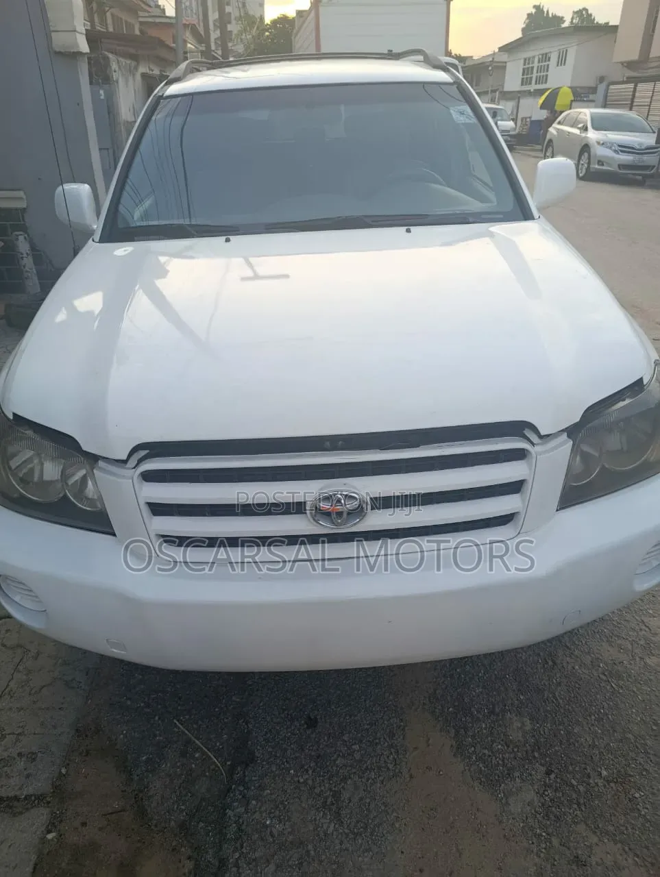 Toyota Highlander Base AWD 2002 White