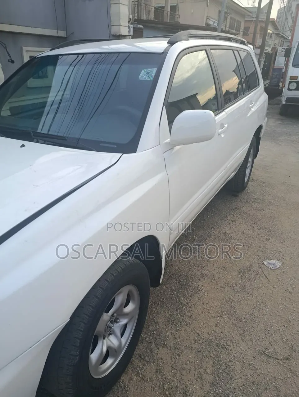 Toyota Highlander Base AWD 2002 White