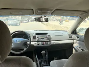 Toyota Camry LE 4dr Sedan (2.4L 4cyl 4A) 2004 Silver