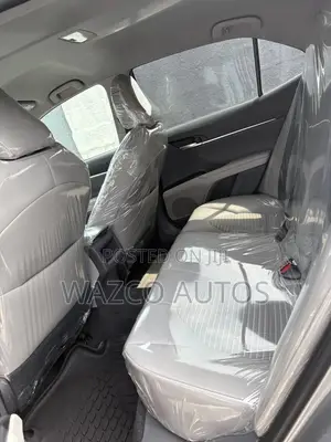 Toyota Camry 2019 Silver