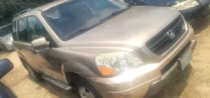 Honda Pilot 2002 Gold