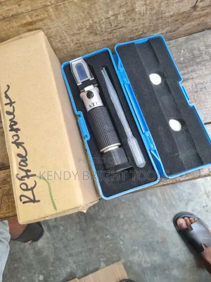 Refractometer
