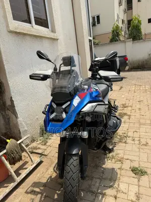 BMW K 1300 R 2024 Blue