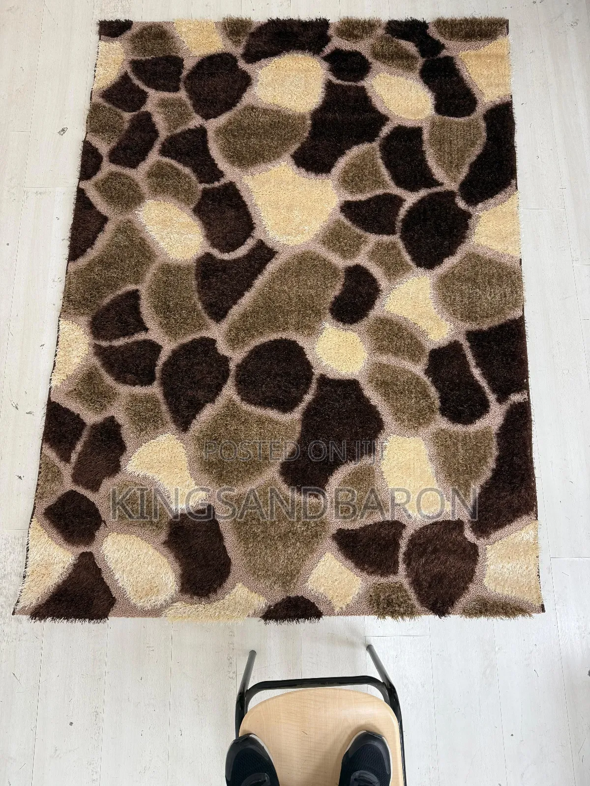 5x7fts Pattern Shaggy Turkish Center Rug.