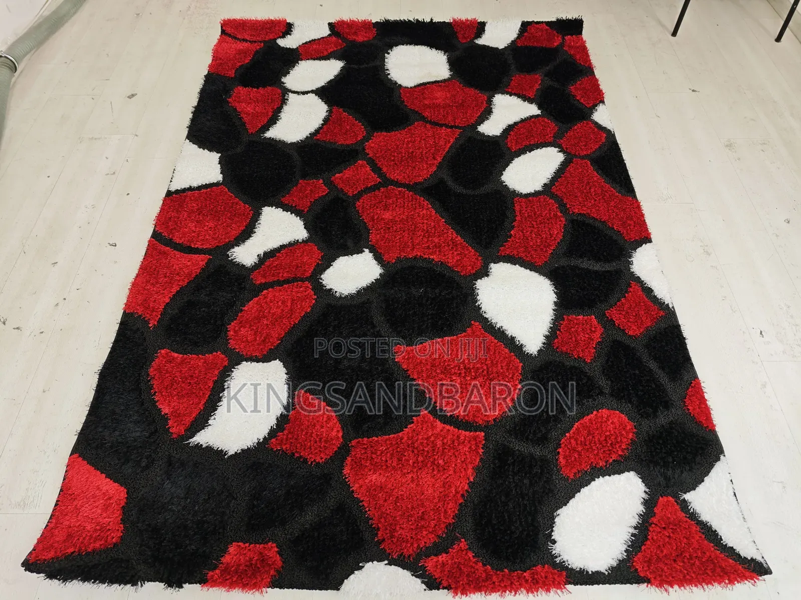 5x7fts Pattern Shaggy Turkish Center Rug.