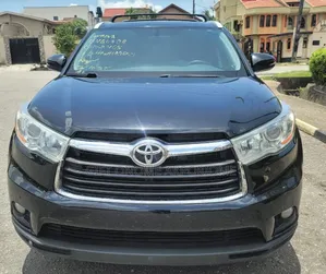 Toyota Highlander Limited 4dr SUV AWD (3.5L 6cyl 6A) 2015 Black