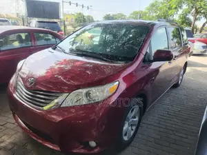 Toyota Sienna XLE AWD 7-Passenger 2013 Red