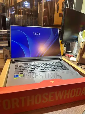 Laptop Asus ROG Strix G16 G614 16GB Intel Core i7 SSD 1T