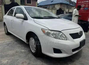 Toyota Corolla 2009 White