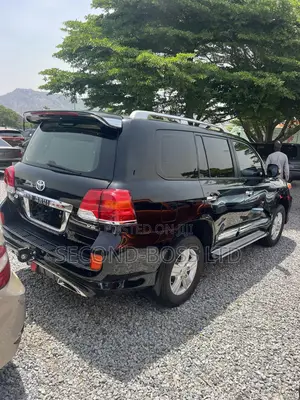 Toyota Land Cruiser 4.5 V8 GXR 2015 Black