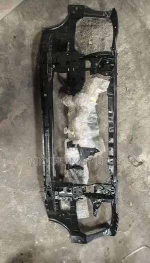 Hilux Front Iron Cut Fitting