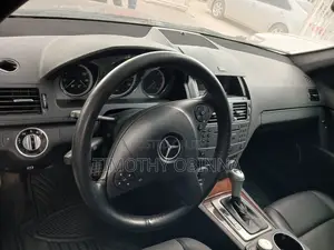 Mercedes-Benz C300 Sport 4Matic Sedan AWD (3.0L 6cyl 7A) 2012 Black
