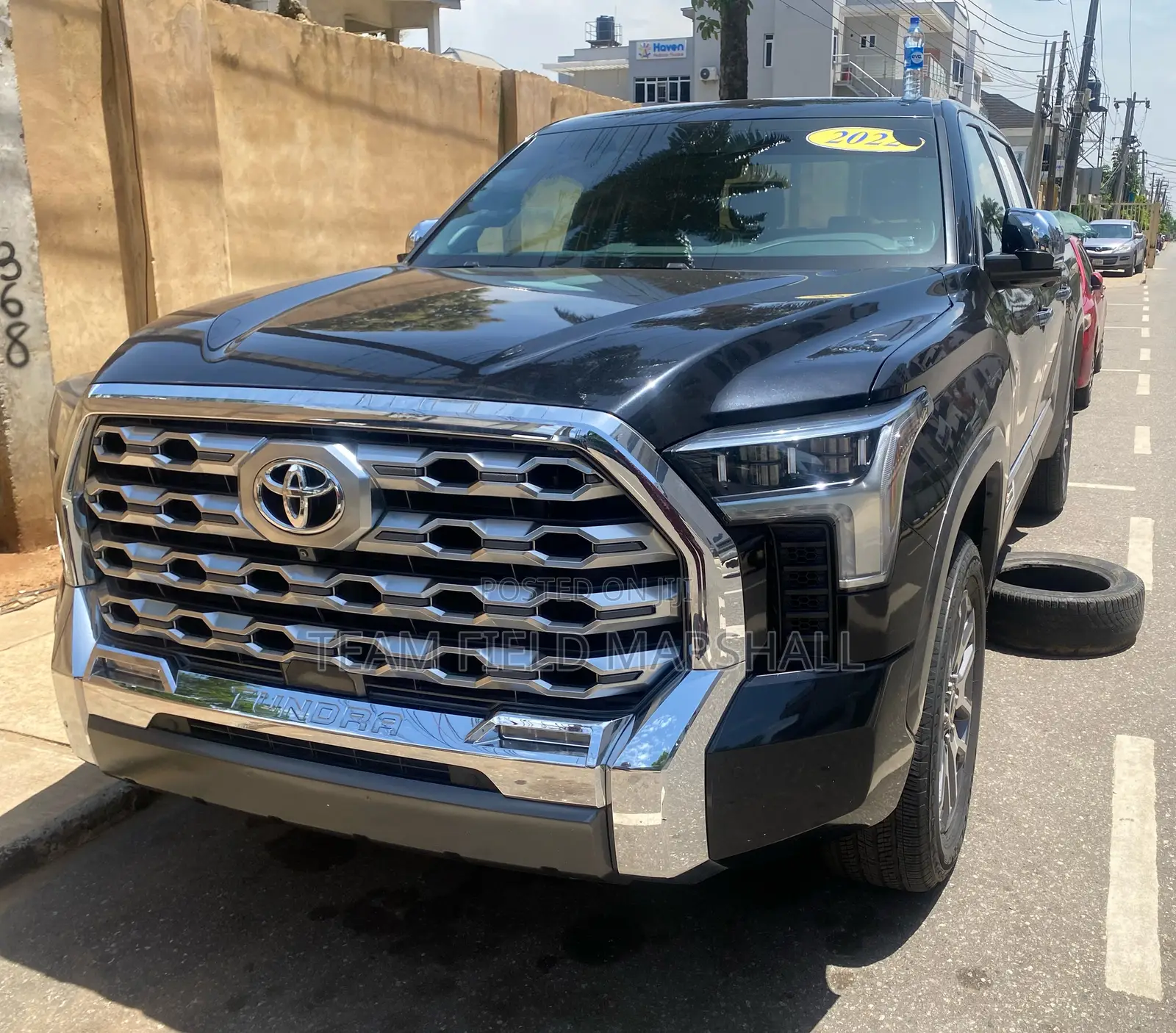 Toyota Tundra 2022 Black