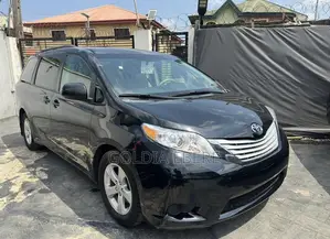 Toyota Sienna 2013 Black