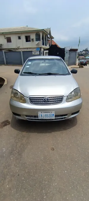 Toyota Corolla LE 2004 Silver