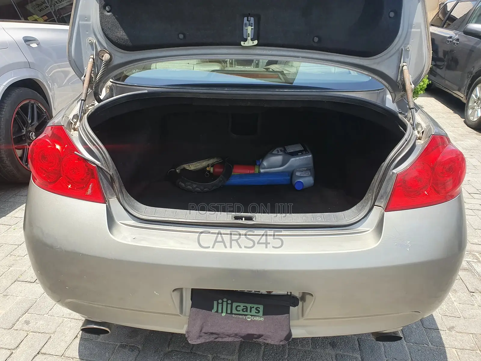 Infiniti G 2009 Gray