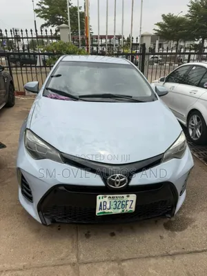 Toyota Corolla LE 4dr Sedan (1.8L 4cyl CVT) 2015 White