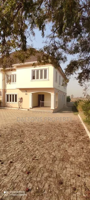 3bdrm Duplex in Riverpack Estate, Sabon Lugbe for sale