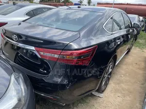 Toyota Avalon XLE FWDSedan (3.6L 6cyl 6A) 2016 Black