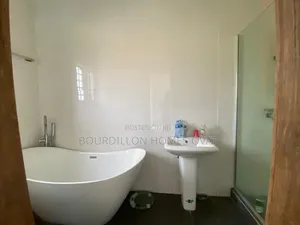 4bdrm Duplex in Ikate Lekki Lagos for rent