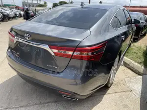 Toyota Avalon Limited Sedan FWD (3.5L 6cyl 6A) 2013 Gray