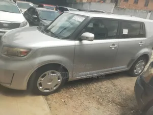 Toyota Corolla 2010 Silver