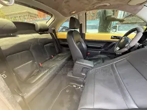 Volkswagen Beetle 2007 Yellow