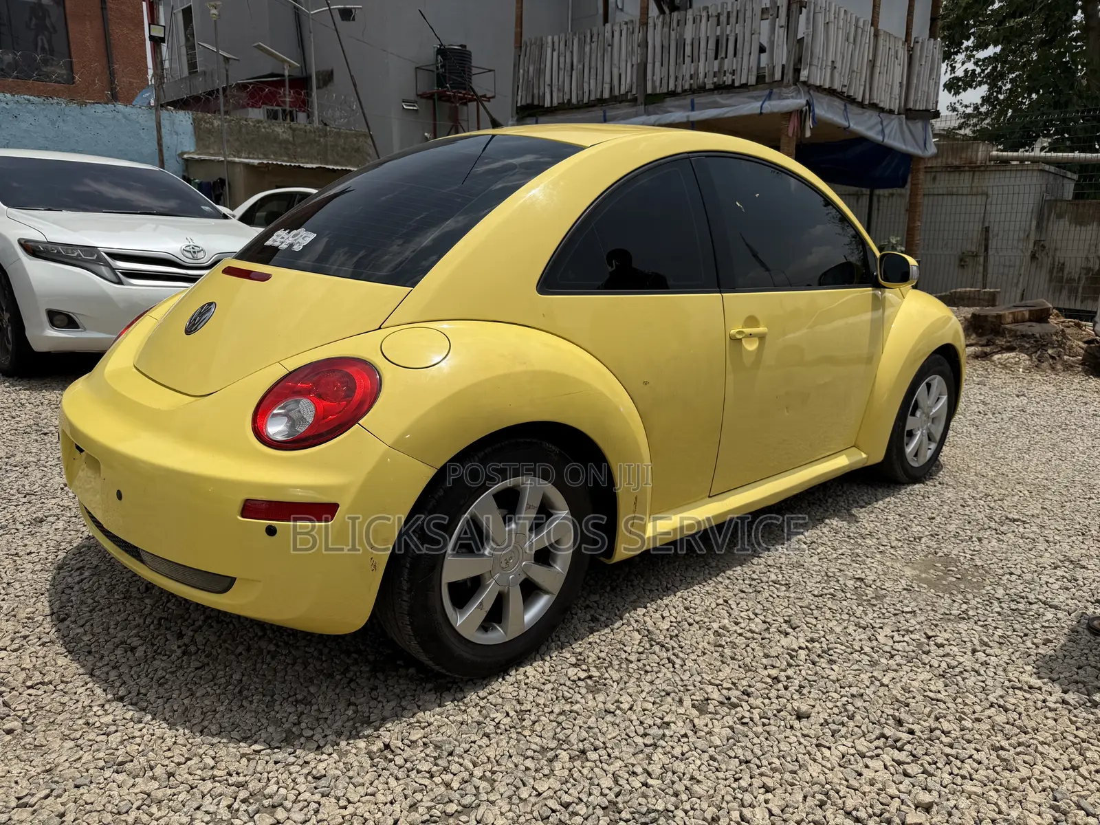 Volkswagen Beetle 2007 Yellow