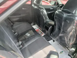 Toyota Camry SE 4dr Sedan (2.5L 4cyl 6A) 2016 Red