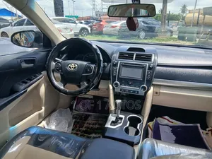 Toyota Camry LE 4dr Sedan (2.5L 4cyl 6A) 2013 Gray