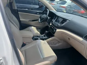 Hyundai Tucson Limited AWD 2017 White