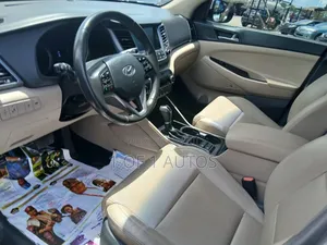 Hyundai Tucson Limited AWD 2017 White