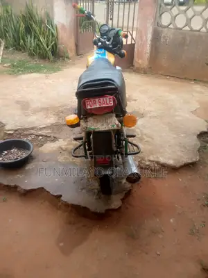 Bajaj Boxer 2020 Red