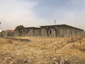 7bdrm Block of Flats in Giri for sale