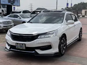 Honda Accord Sport SE 4dr Sedan FWD (2.4L 4cyl 2A) 2017 White