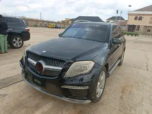 Mercedes-Benz GLK-Class 2010 Black