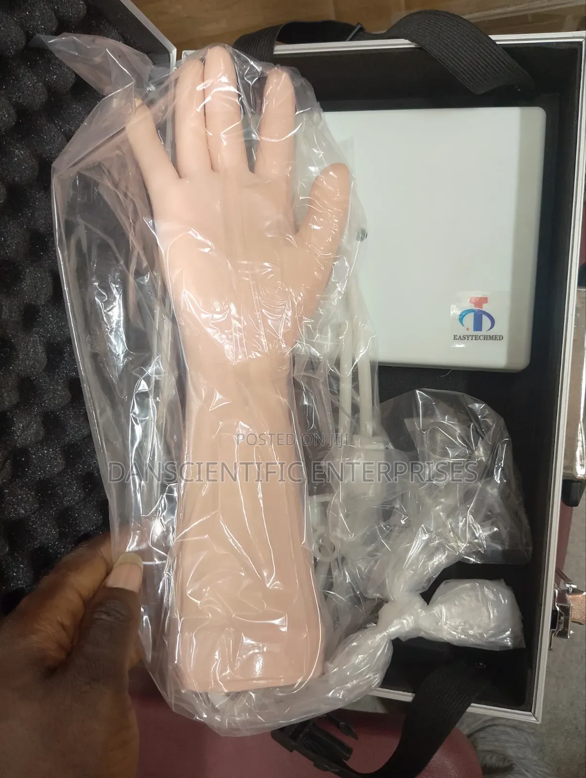 Hand Training Model