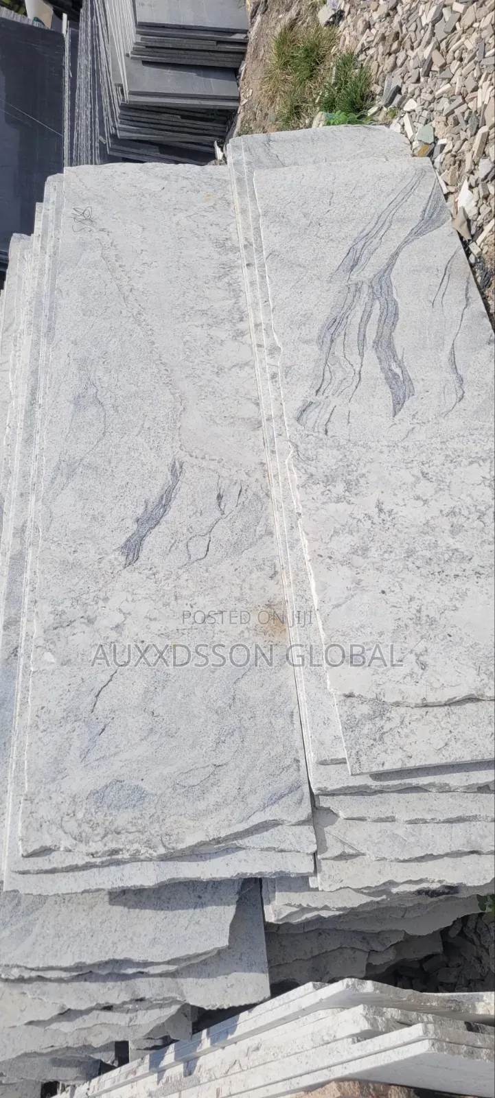 White (Champagne) Quality Granite Slabs