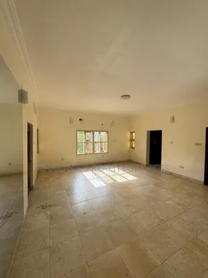 4bdrm Duplex in Lekki Phase 1 for rent