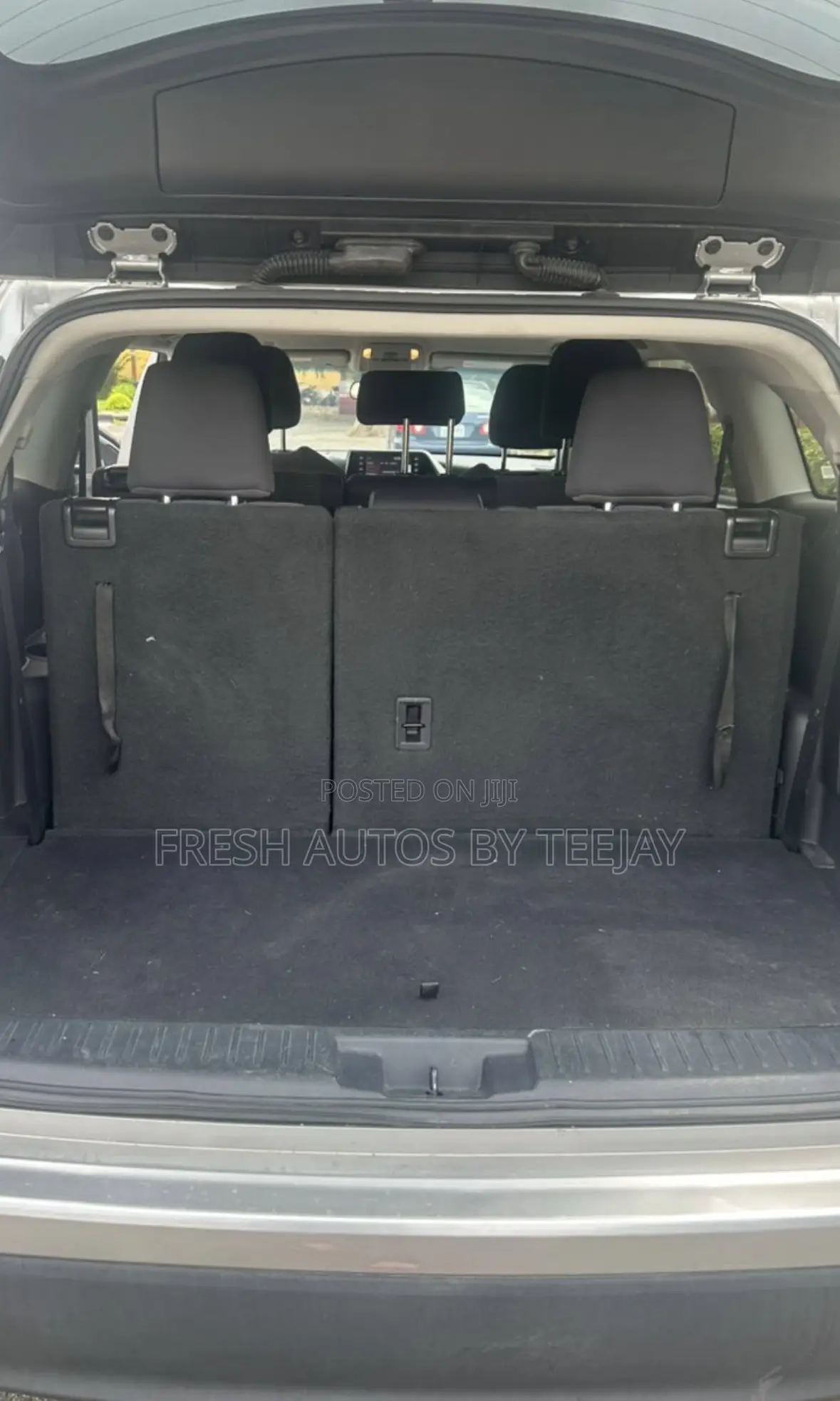 Toyota Highlander LE 2021 Silver