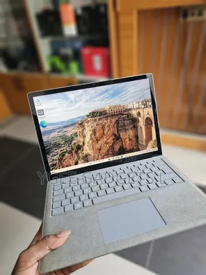 Laptop Microsoft Surface Laptop 8GB Intel Core i5 SSD 256GB