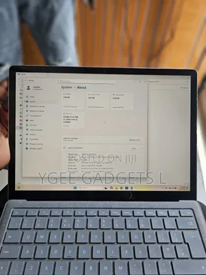 Laptop Microsoft Surface Laptop 8GB Intel Core i5 SSD 256GB
