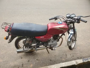 Bajaj Boxer 2020 Red