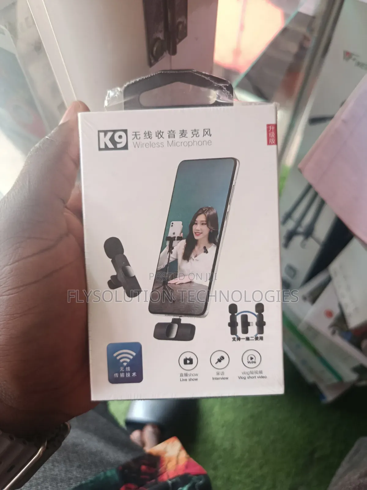 Wireless Microphone Kit Lavalier Lapel Mic System