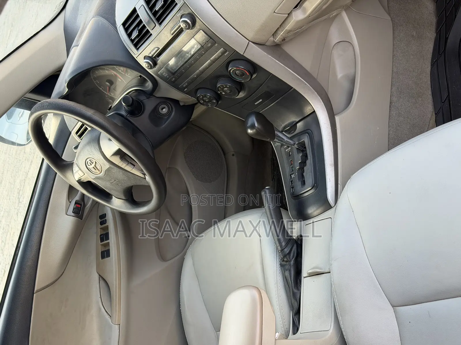 Toyota Corolla 2011 Silver