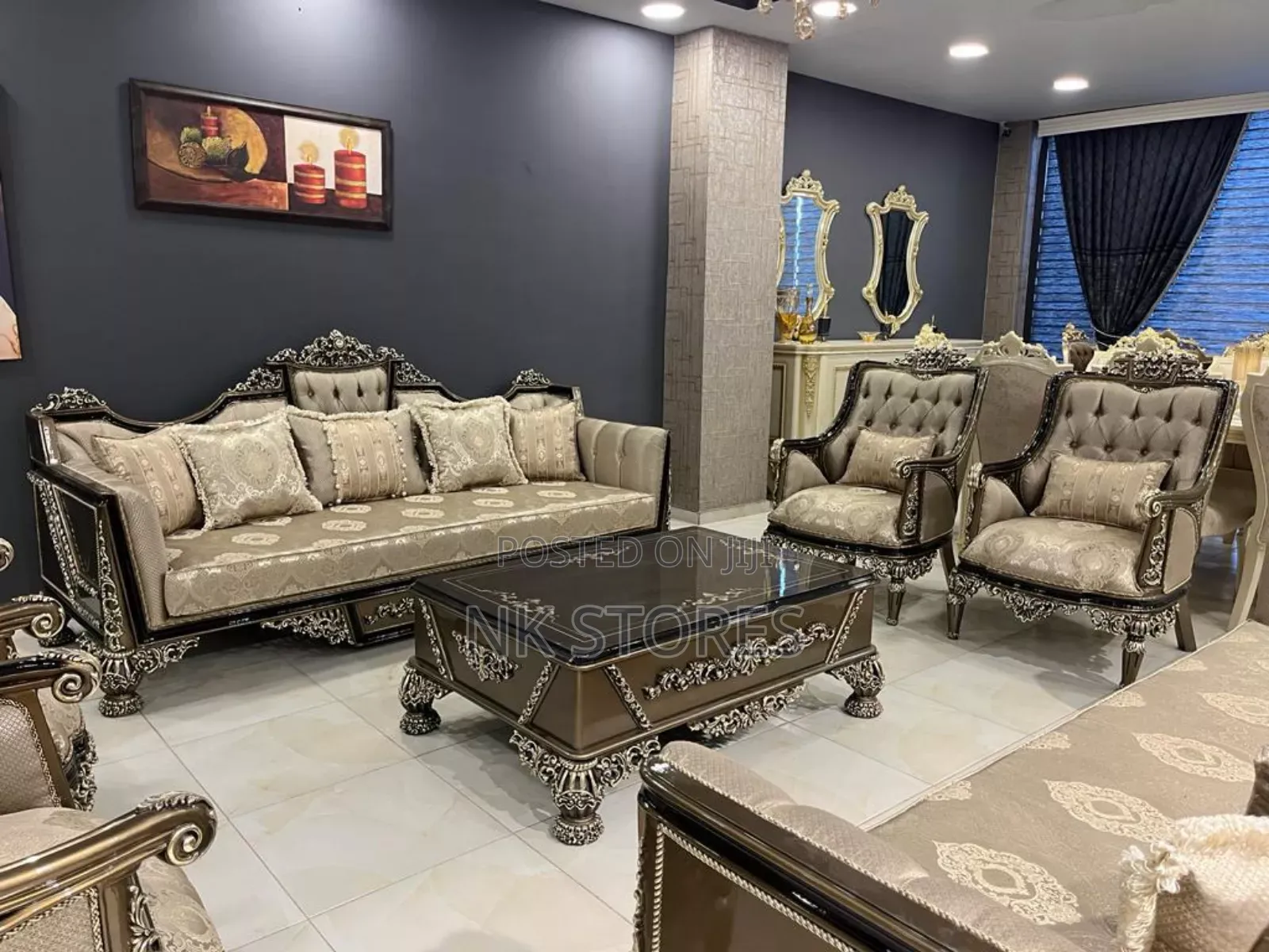 Exquisite Design Quality Royal Sofa Set